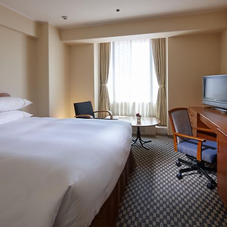 Sheraton Miyako Hotel Ōsaka Extérieur photo